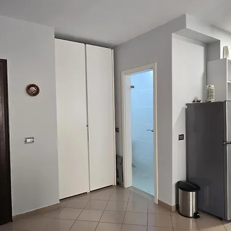 Mali I Robit Apartamento *