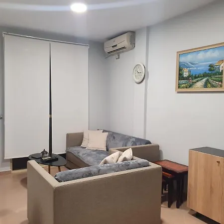 Mali I Robit Apartment *