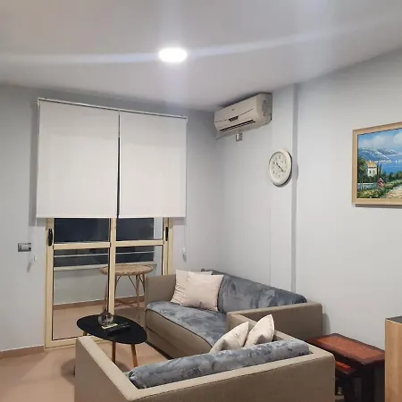 Apartment Mali I Robit